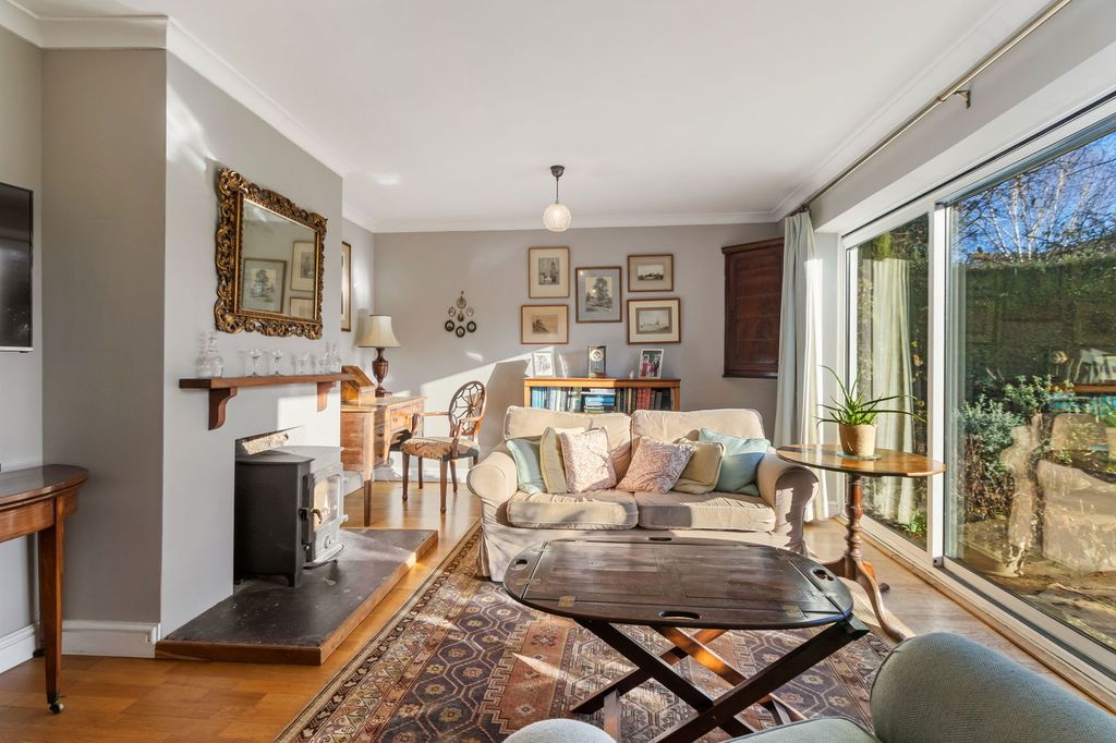 Property photo 3 of 20