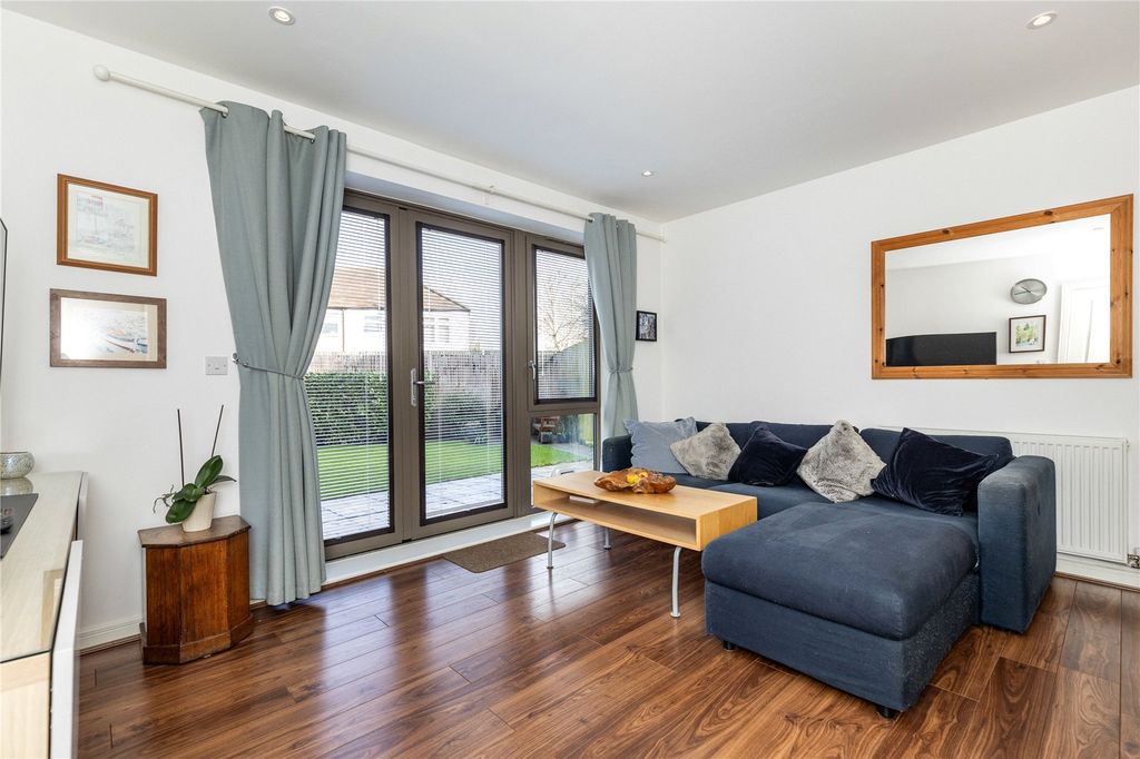 Property photo 3 of 19 Picture No. 20