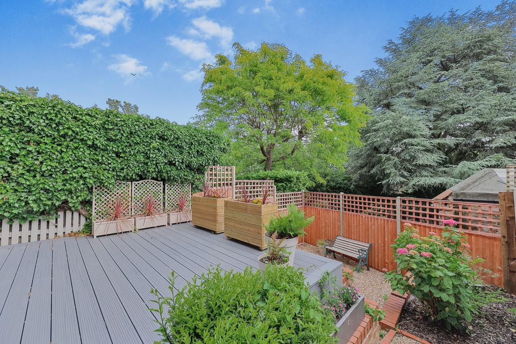 Property photo 3 of 14