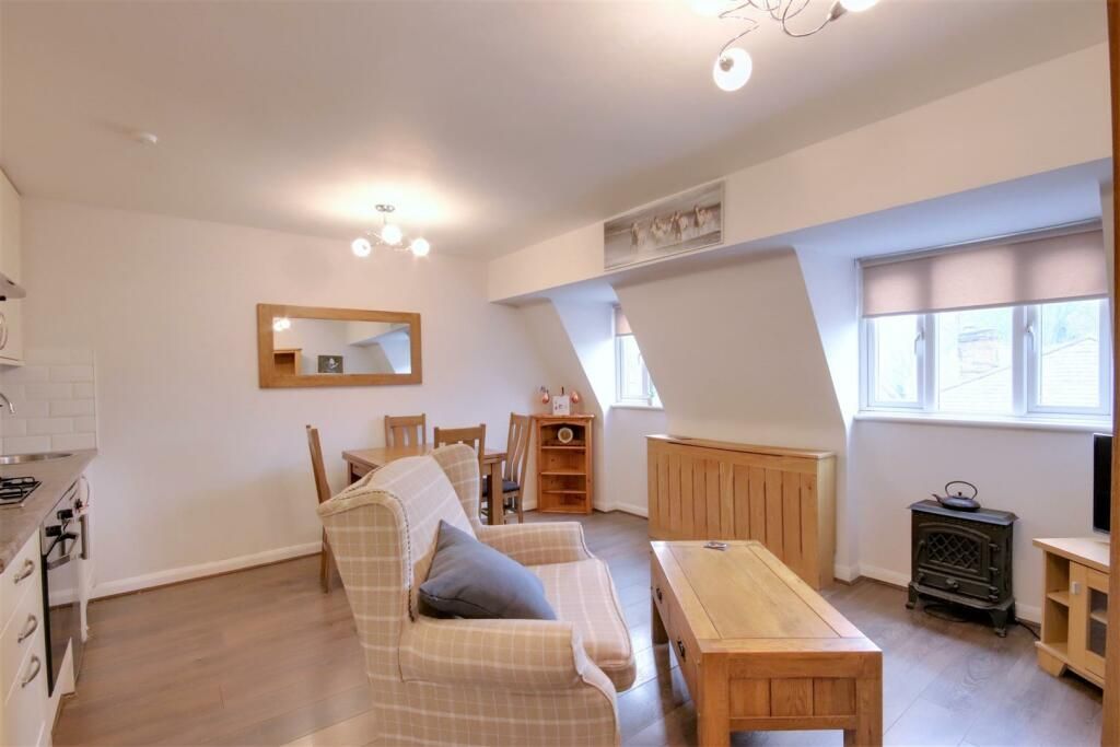 Property photo 3 of 5