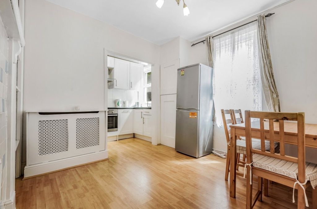 Property photo 3 of 11 753569 (2)