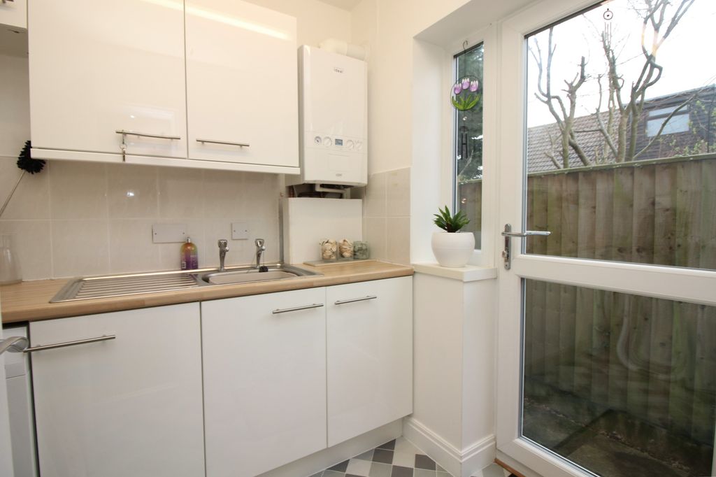 Additional image 17 of 2 bed bungalow for saleUllswater Avenue, Fleetwood FY7