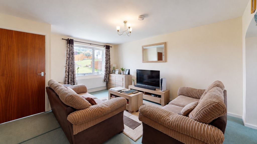 Property photo 2 of 12