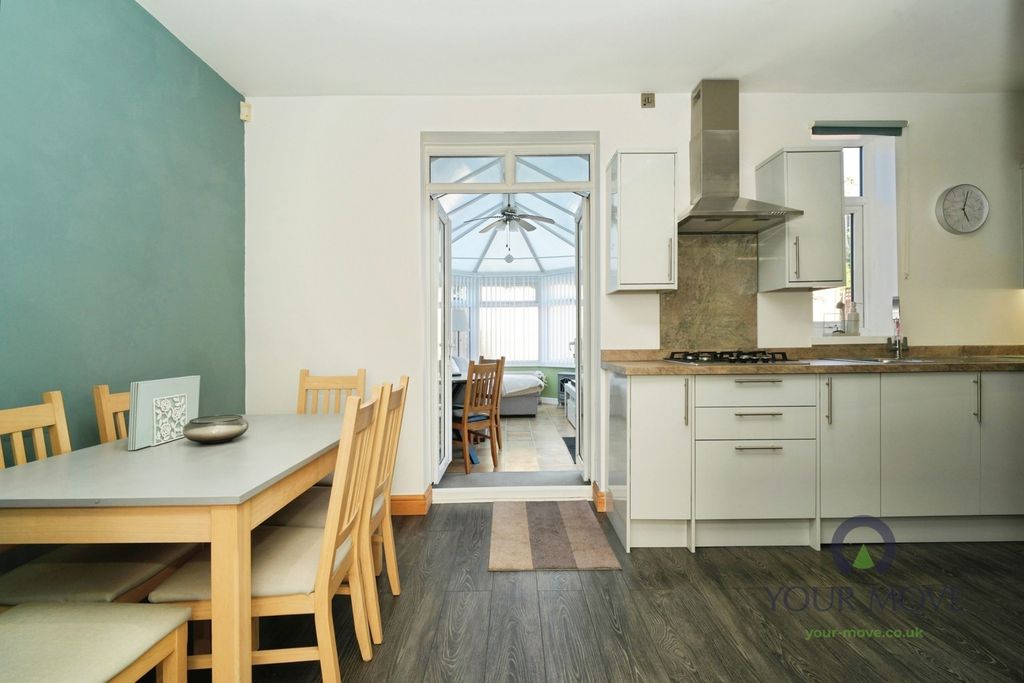 Property photo 3 of 13 Pbox-Img.Jpg