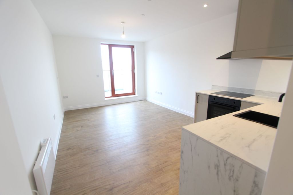 Property photo 2 of 9
