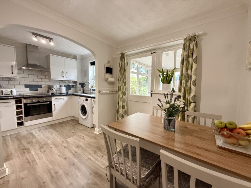 Property photo 3 of 31