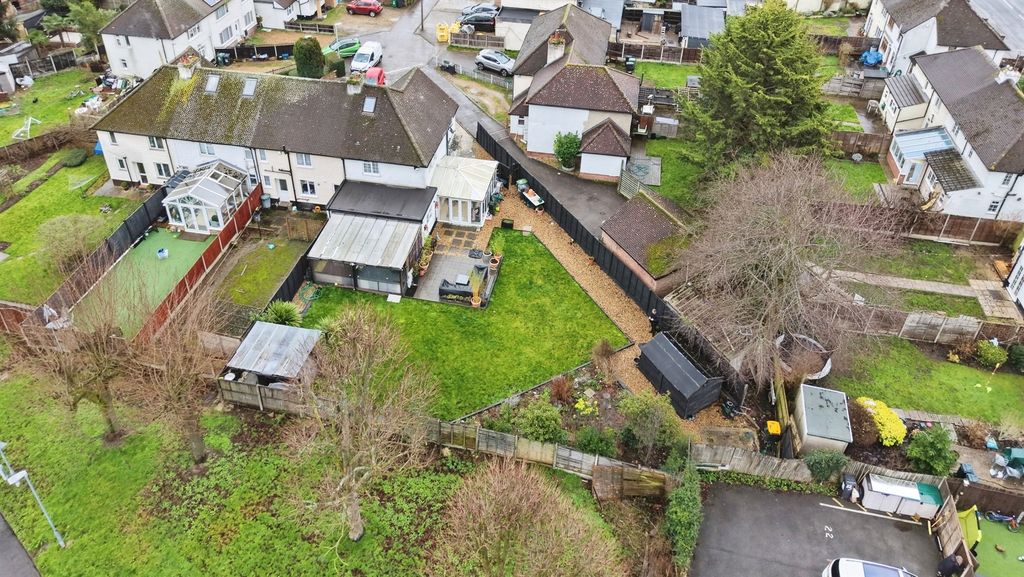 Property photo 2 of 21