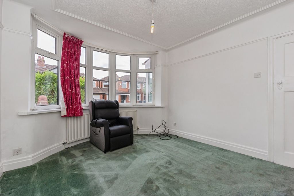Property photo 2 of 20 Pbox-Img.Jpg