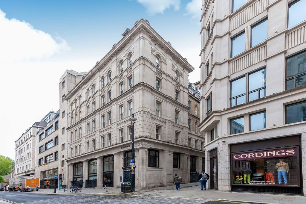 Property photo 1 of 4