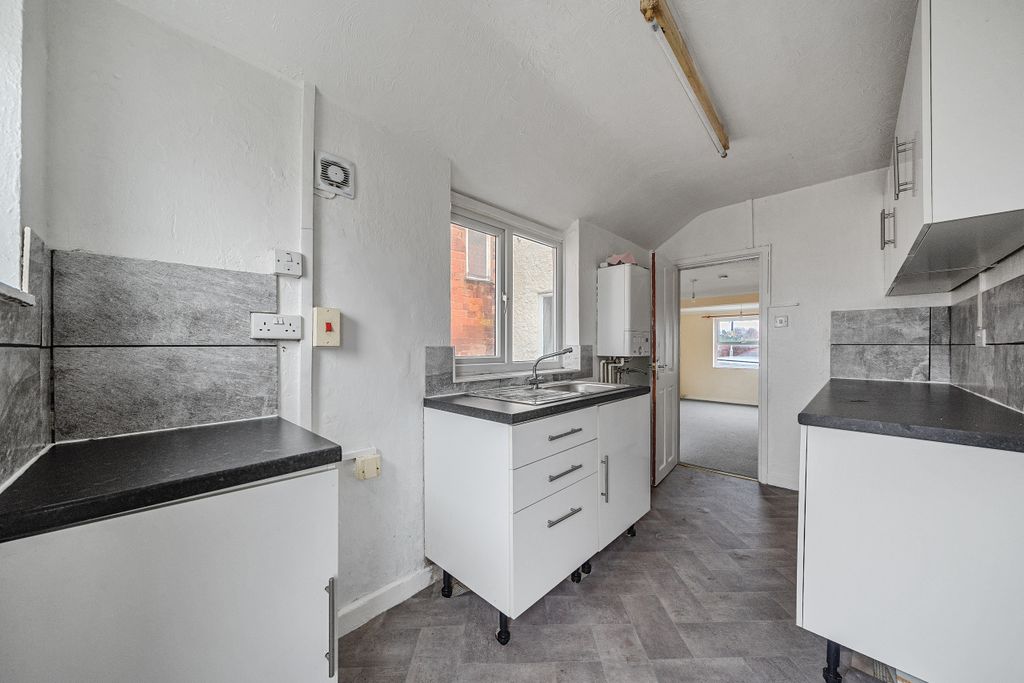 Property photo 3 of 16 1230999 (13)