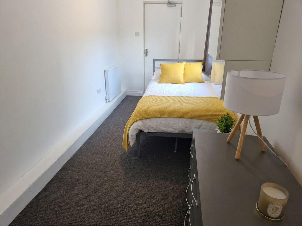 Property photo 2 of 3