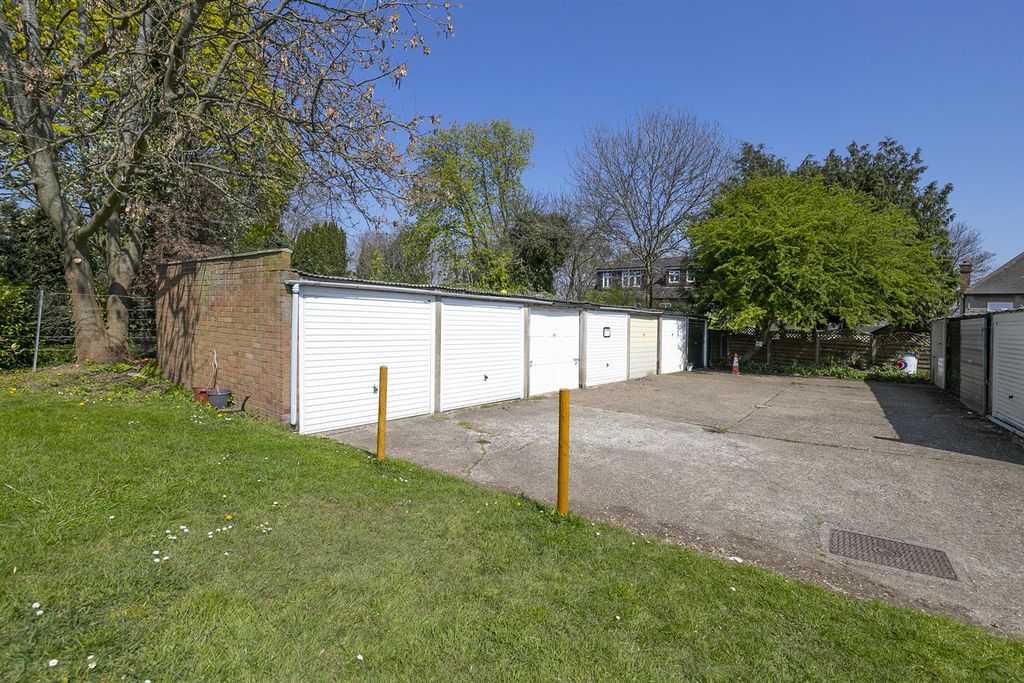 Property photo 3 of 14 Img_2157.Jpg