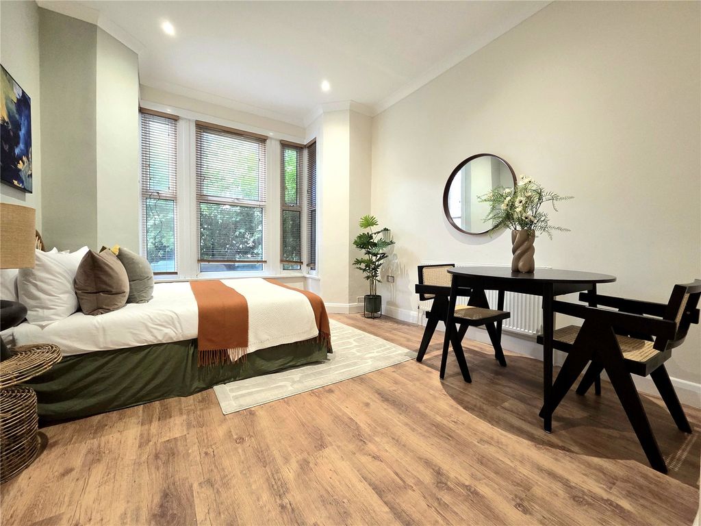 Property photo 2 of 10 Picture No. 04