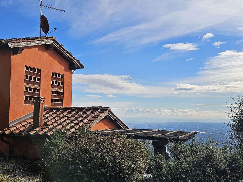 Property photo 2 of 30