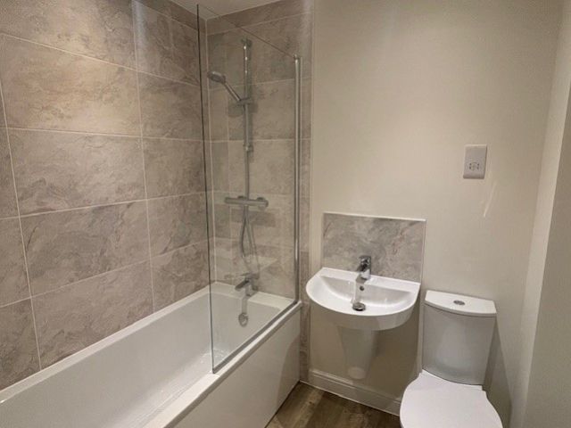 Property photo 3 of 5 Bathroom Kicker Hill