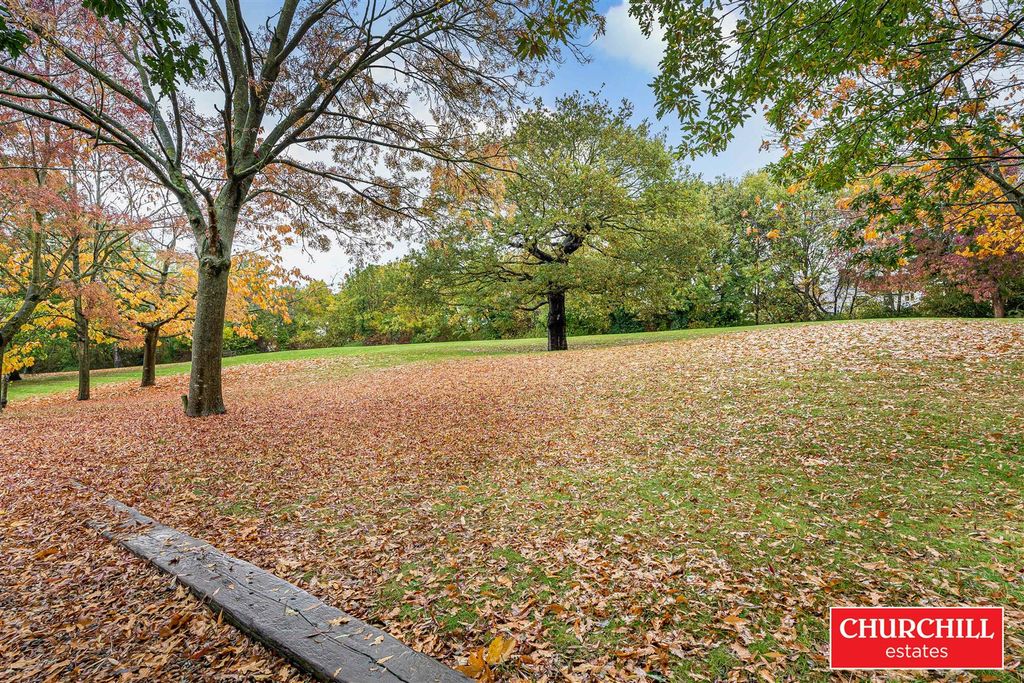 Property photo 3 of 23 3