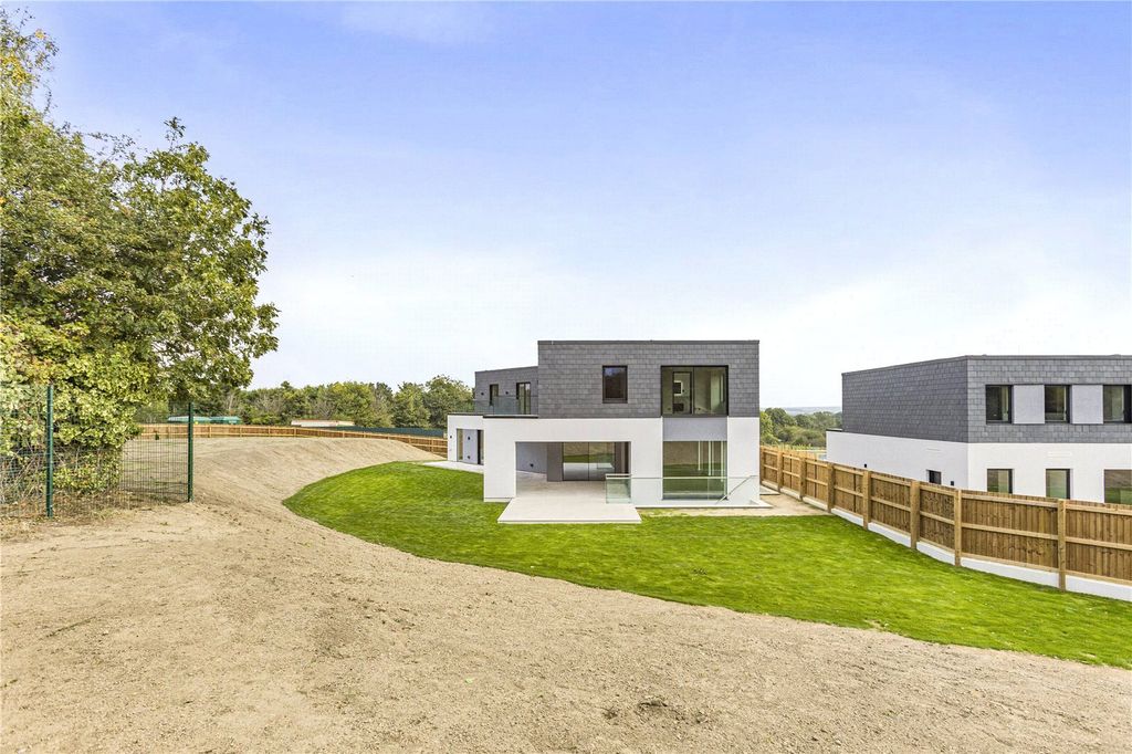 Additional image 44 of 6 bed detached house to rentRosebury Close, Goffs Oak, Waltham Cross, Hertfordshire EN7