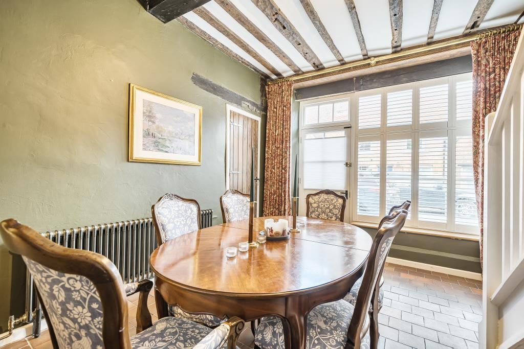 Property photo 3 of 16 Dining Area