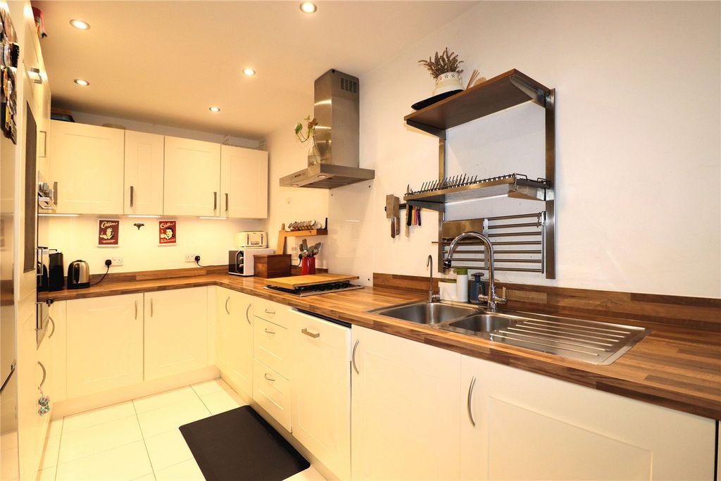 Property photo 2 of 16 Picture No. 16