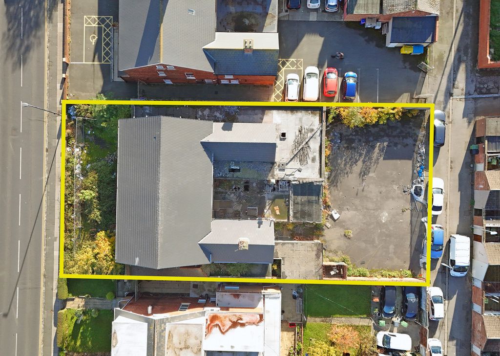 Property photo 2 of 14