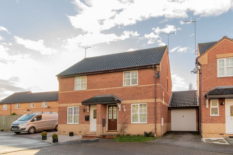 Property photo 1 of 9 86376