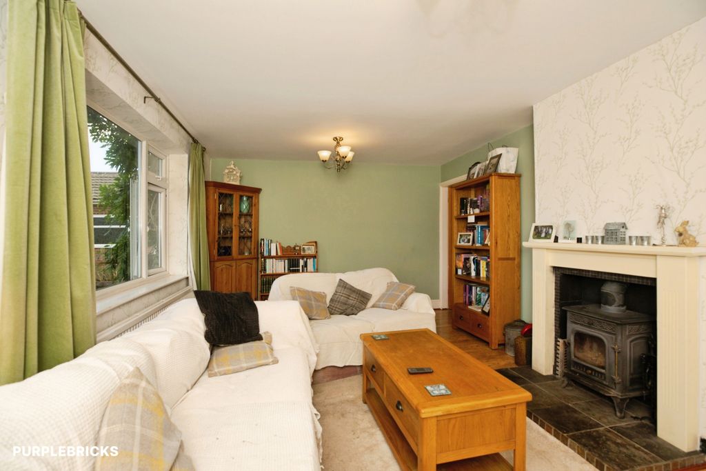 Property photo 3 of 22