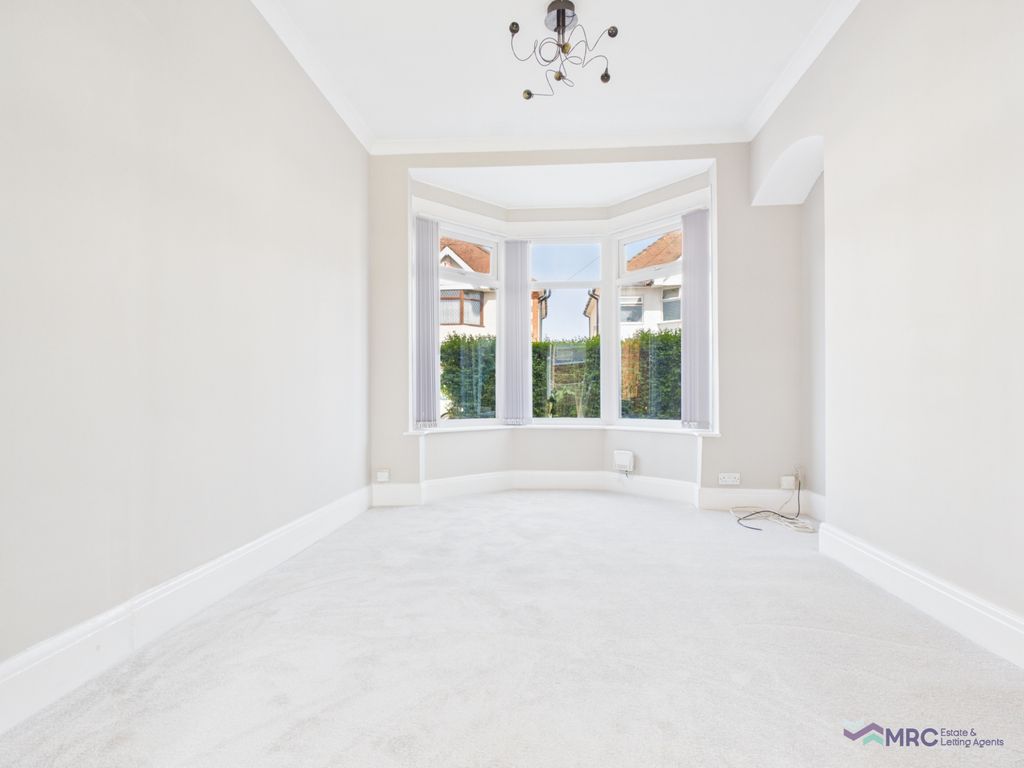 Property photo 3 of 13 Gallery