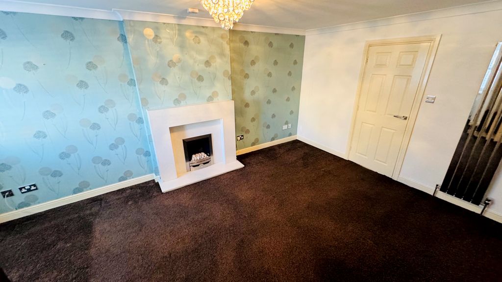 Property photo 3 of 24