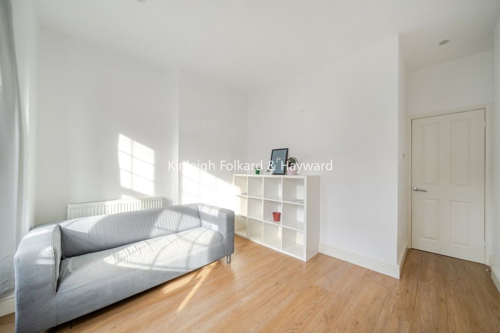 Property photo 1 of 10 Picture No. 18