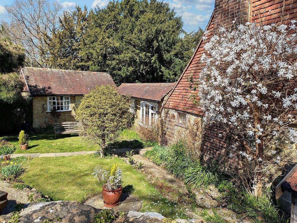Property photo 2 of 22