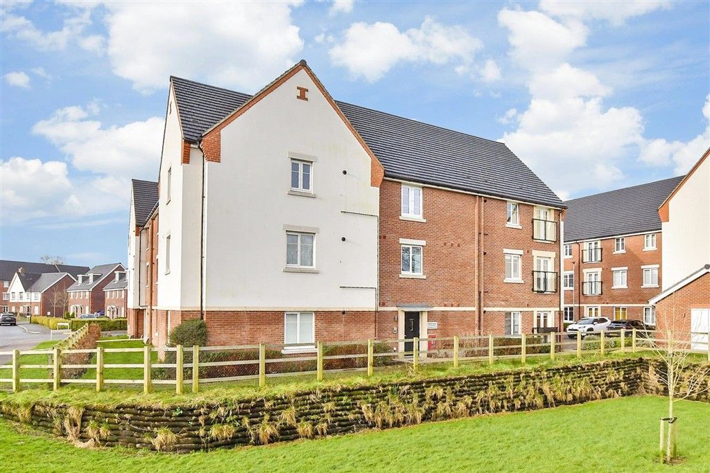 Property photo 1 of 11 External Web