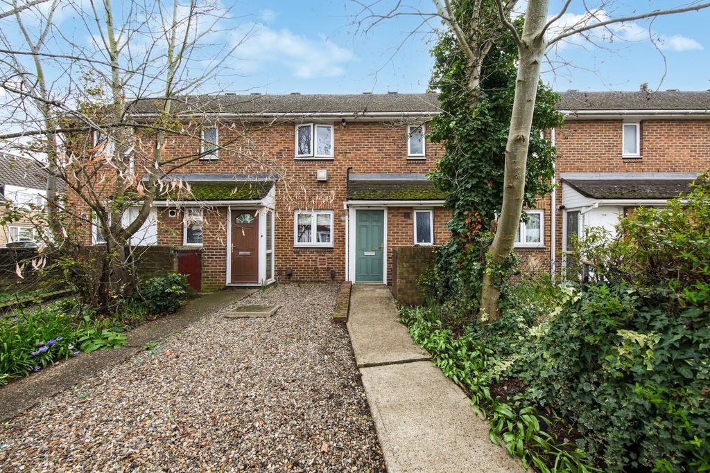 Property photo 1 of 9