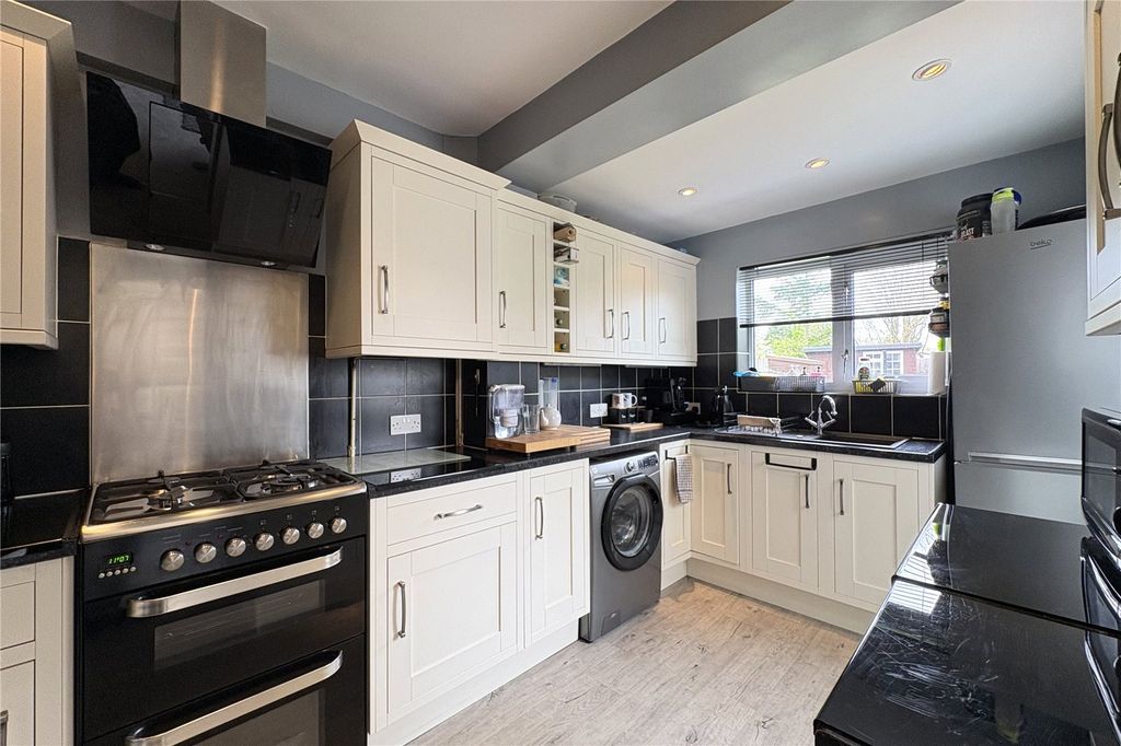 Property photo 3 of 14 Picture No. 23