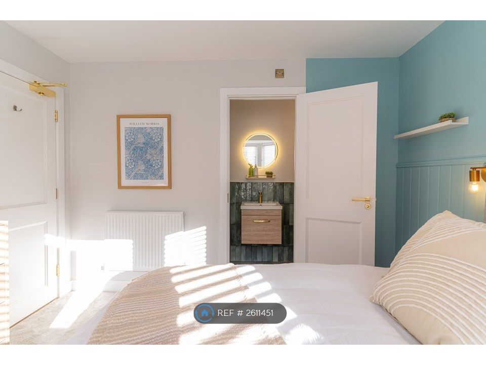 Property photo 2 of 29