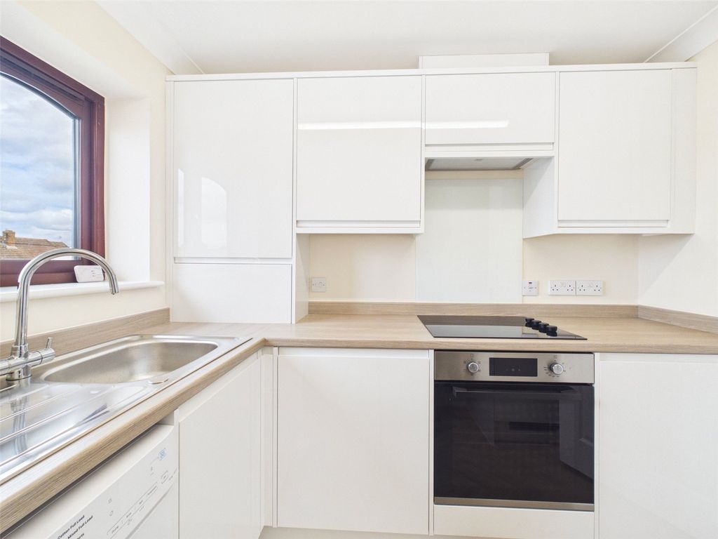 Property photo 3 of 13 Picture No. 02