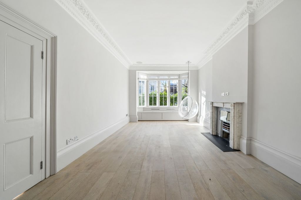 Property photo 3 of 12 5132283