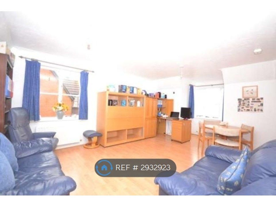 Property photo 3 of 10
