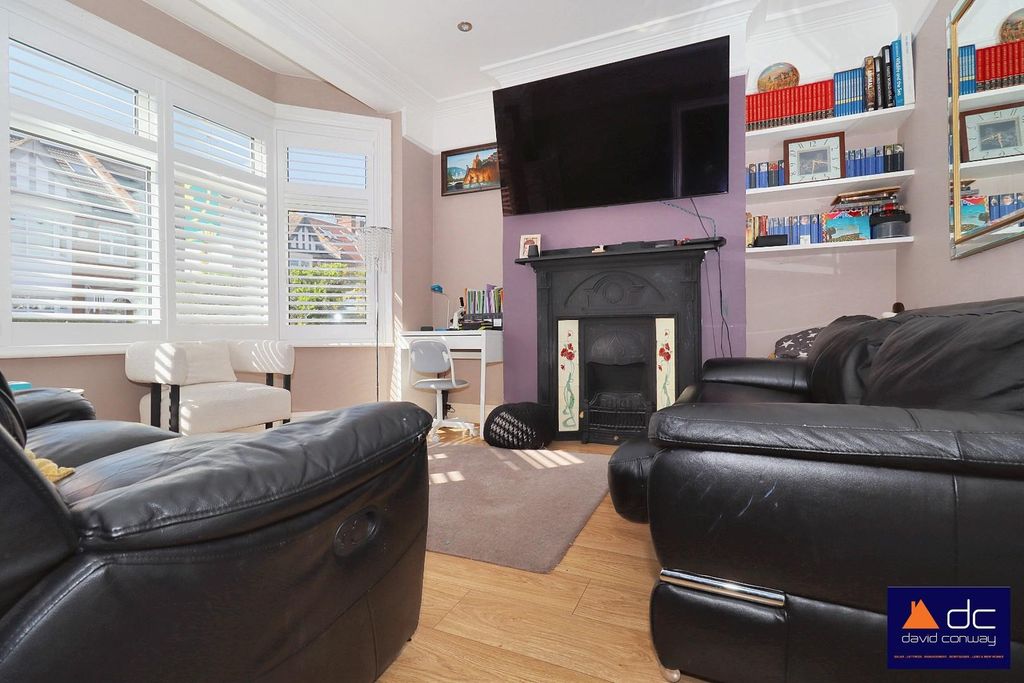 Property photo 3 of 18 Img_9739.Jpg