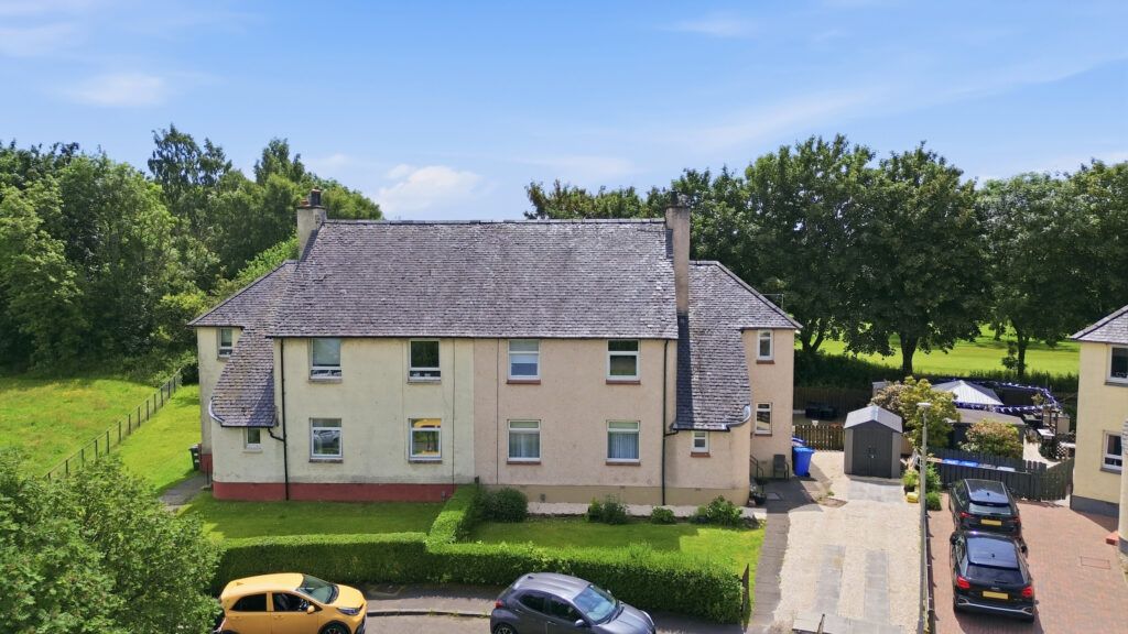Additional image 16 of 3 bed flat for saleSt Helena Crescent, Hardgate G81
