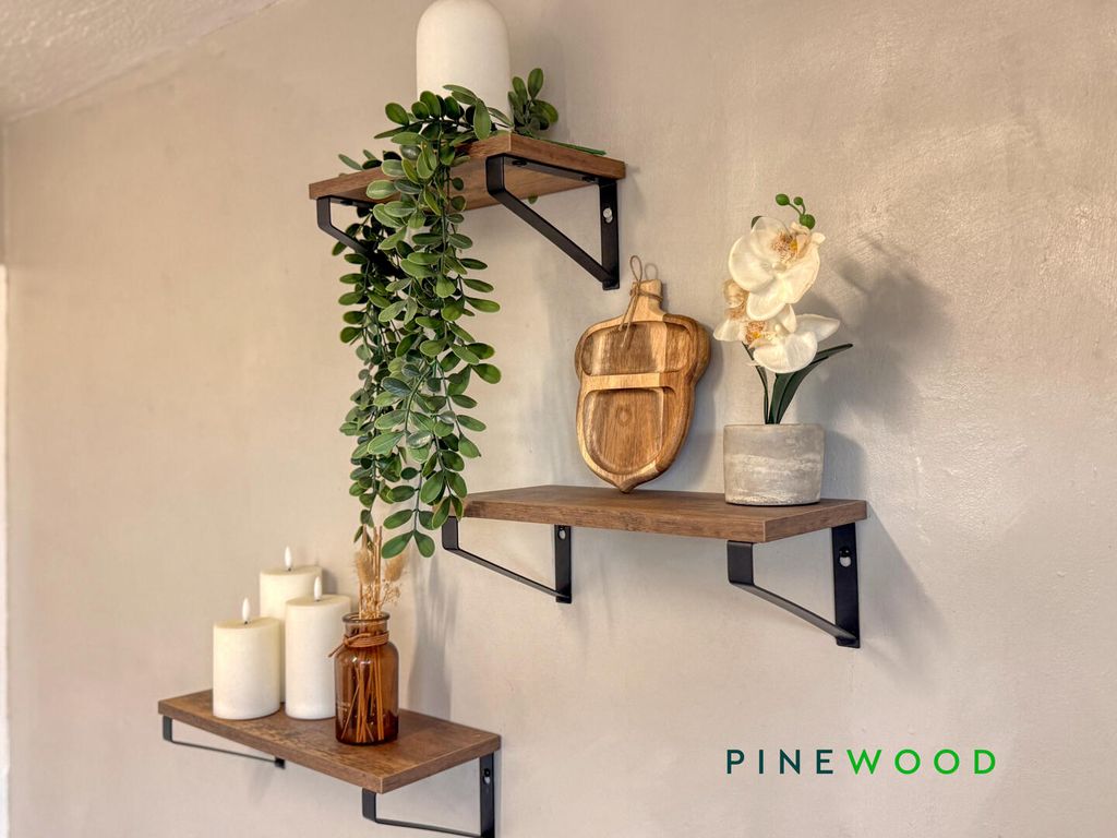 Property photo 3 of 17 Living Room