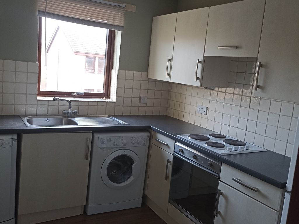 Property photo 3 of 13