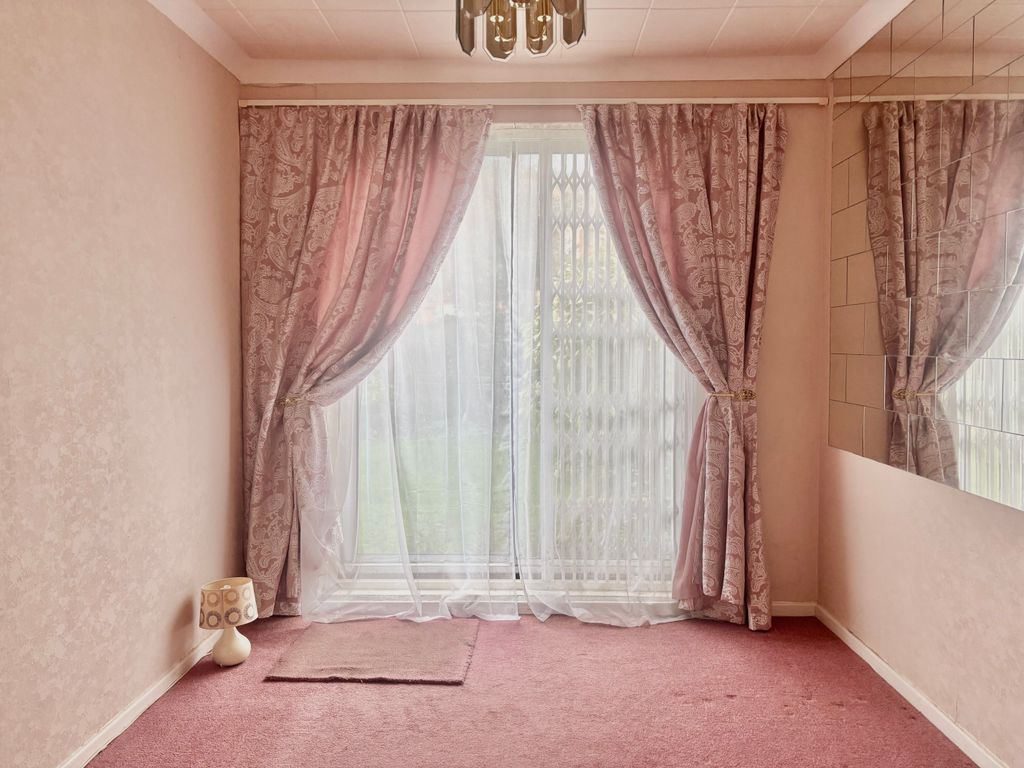 Property photo 3 of 10 Img_5007