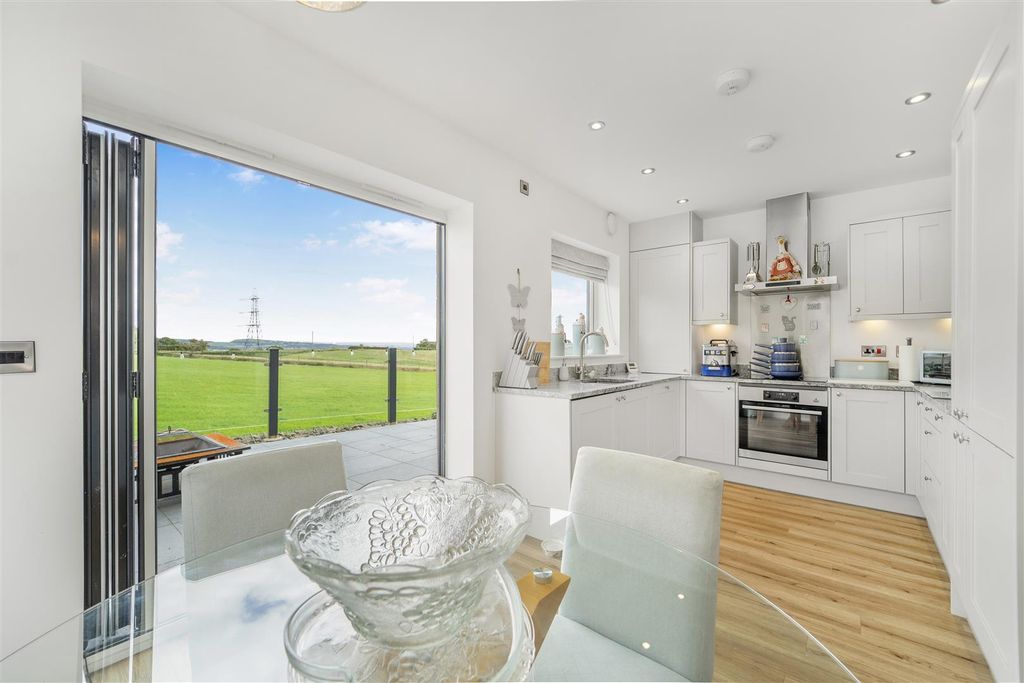 Property photo 3 of 41 3.Jpg