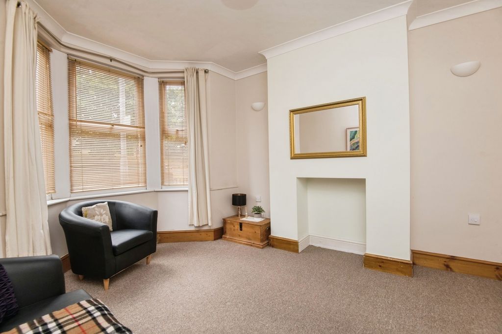 Property photo 2 of 14 Photo