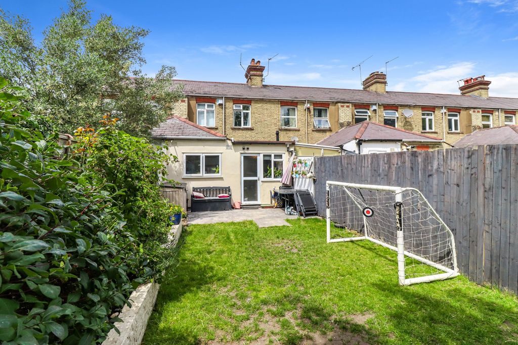 Property photo 1 of 19