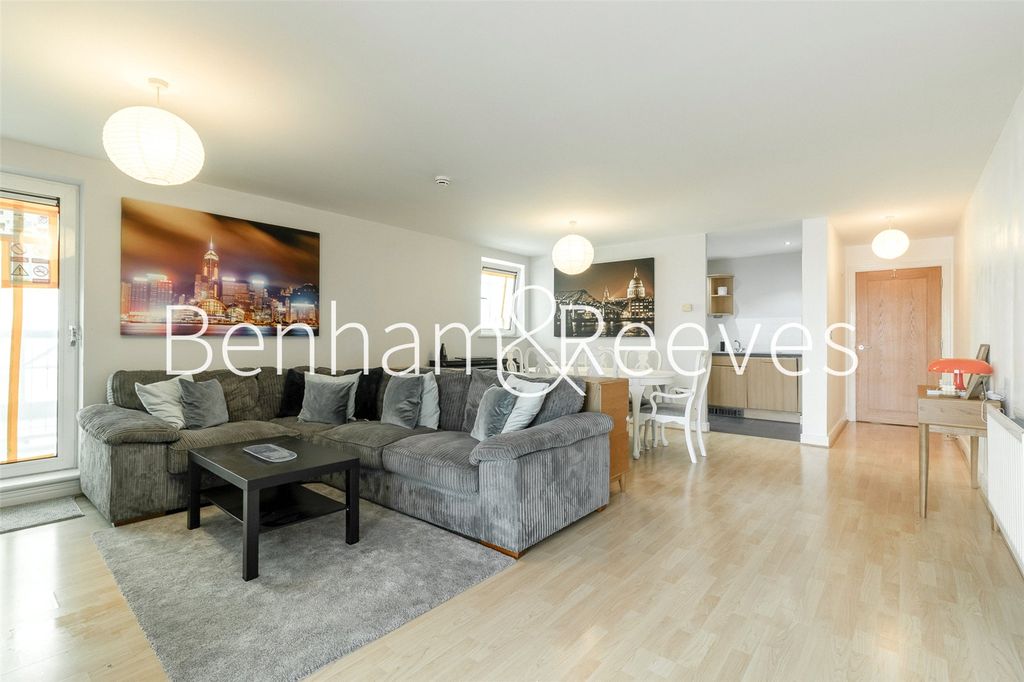 Property photo 1 of 23 Picture No. 04