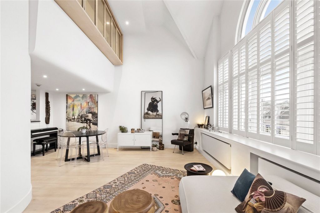 Property photo 1 of 18 Reception Room
