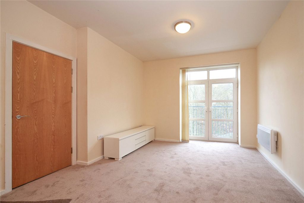 Property photo 2 of 9 Picture No. 07