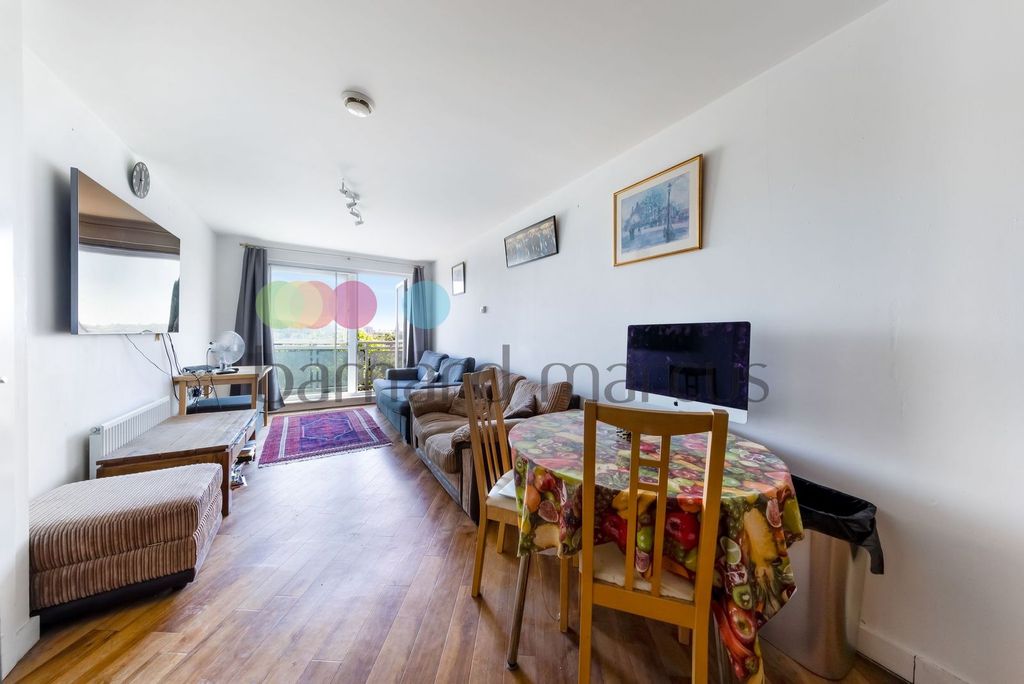 Property photo 2 of 8 View