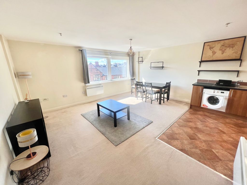 Property photo 2 of 11